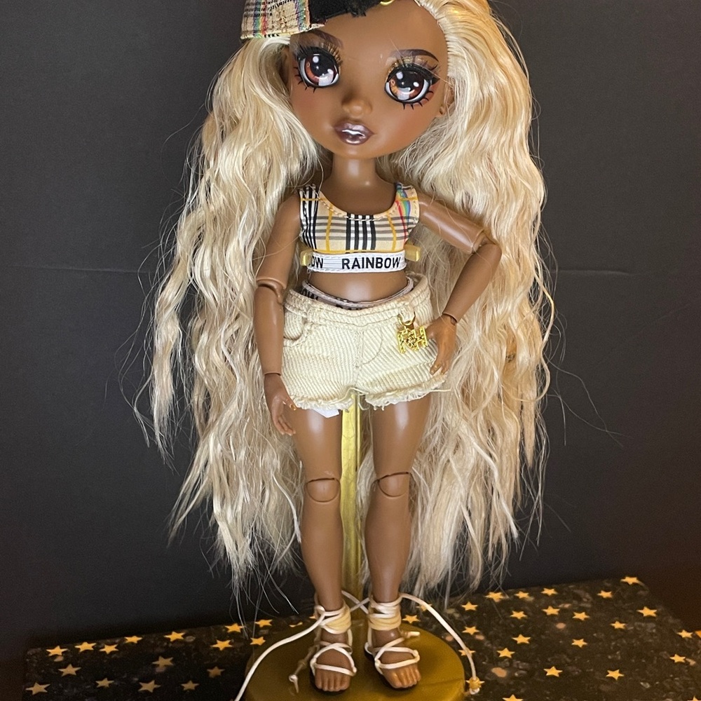 Rainbow High Fashion Doll HARPER